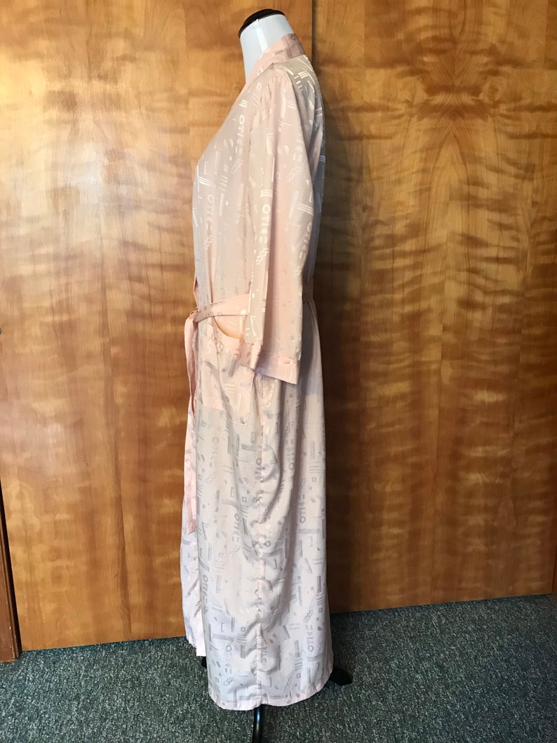 Light Pink Blush Robe Size Medium or Large Vintage Peach Robe Long Robe Retro Robe
