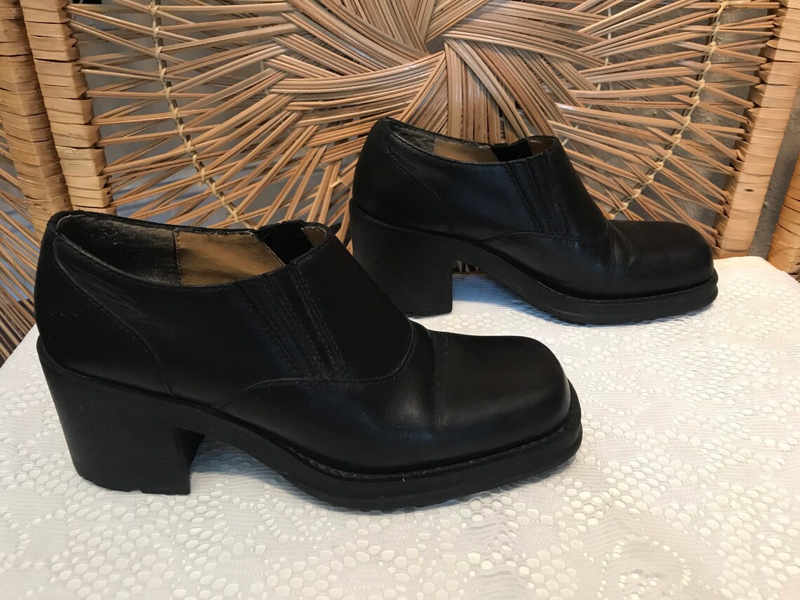 Black Bare Traps Slip Ons Leather Shoes Square Toe Block