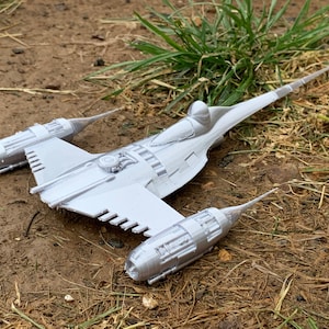 Din Djarin&#39;s N-1 Starfighter - The Mandalorian Star wars -  Scale Model | 3D Printed - Naboo Starfighter