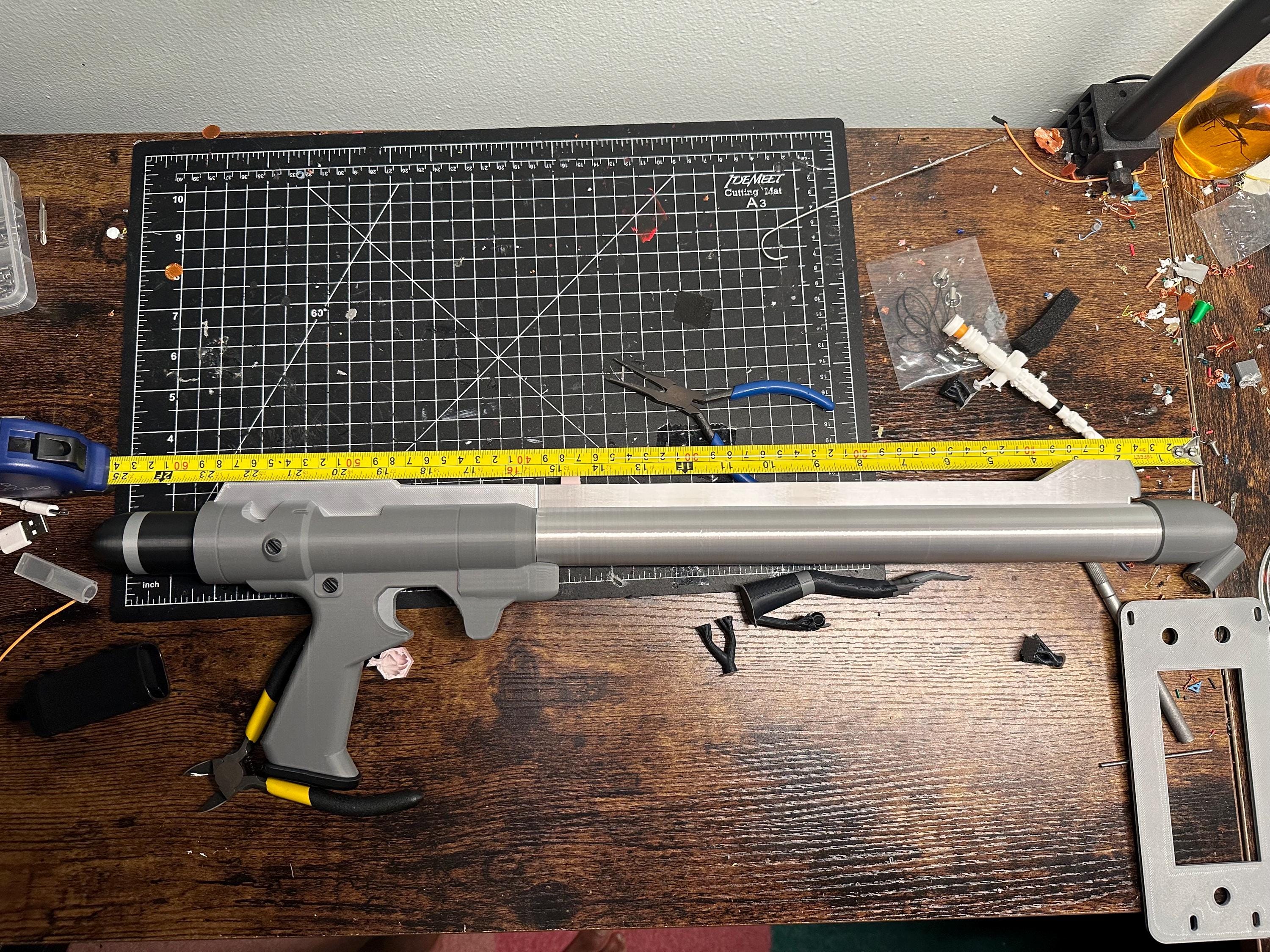 Invincible Space Racer Gun- Infinity Ray – Sci-fi Blaster Prop ...
