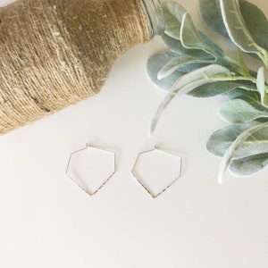 Hammered Silver  Hexagon Hoop Earrings/Gift for her/Birthday Gift/Bridesmaid Gift/Hoop Earrings/Silver Earrings//Mother’s Day Gift