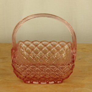 LE Smith Glass Vintage Pink Handle Basket