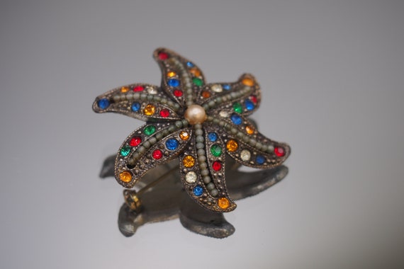 1920s Art Deco Bejeweled Starfish Brooch - image 1