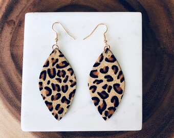 Boucles d’oreilles en cuir en cuir léger Brown Leopard Boho - Lightweight Animal Print balances cheveux de veau Teardrop, Feuille de zèbre, cerceau de léopard