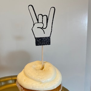 Rockhand-cupcaketoppers: muziekfeestdecoraties