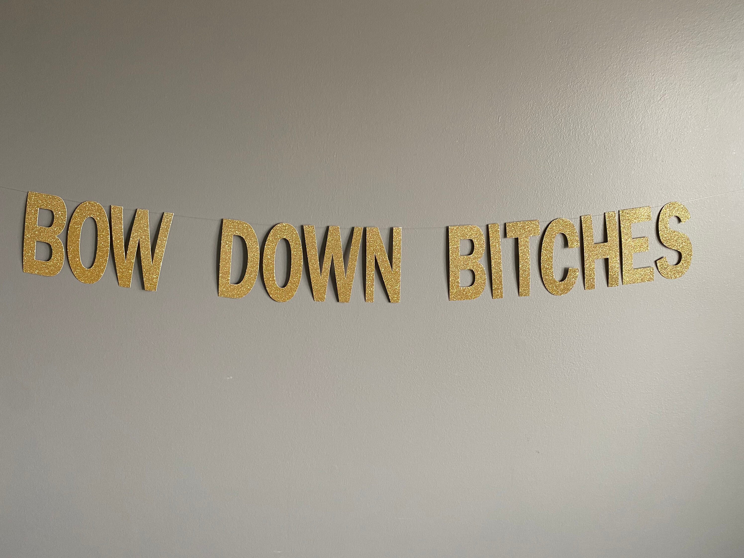 Bow Down Gif - wpq4fsh