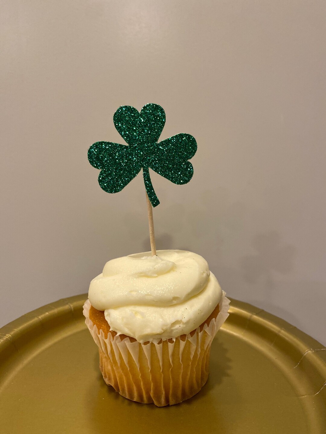 Shamrock Cupcake Toppers, 4 Leaf Clover Cupcake Toppers, Shamrock Food Picks, St. Patrick's