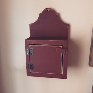 Primitive colonial thermostat, outlet cover cupboard