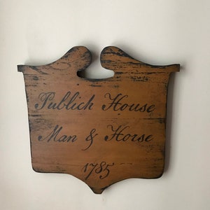 Hand painted colonial style tavern sign