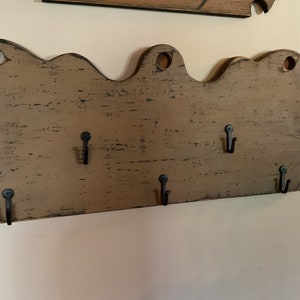 Colonial style fowling / game rack