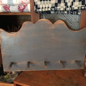 Primitive scalloped top peg rack image 4