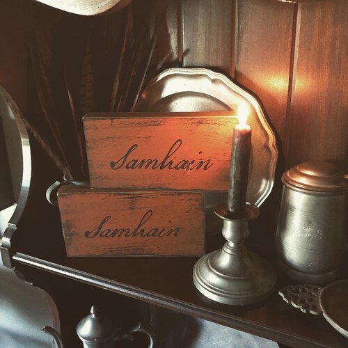 Primitive Colonial Salem Shelf Sitter Etsy