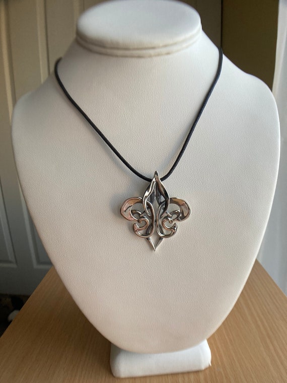Fleur De Lis Large Celtic Knot Sterling Silver Pendant - Etsy