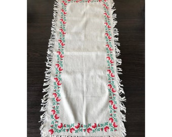 Ukrainian vintage embroidered by hand tablecloth napkin 1970s - Ukrainian Rushnyk - Ukraine sellers - stand with Ukraine