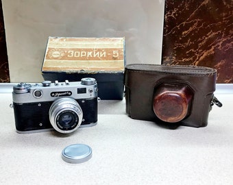 Zorki-4k ソビエト製レンジファインダーフィルムカメラ（レンズ付き