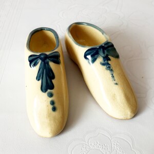 Holenderska porcelanowa popielniczka vintage Shoe 2 szt. - dekoracyjna Shoe - styl rustykalny - prymitywny - Holandia