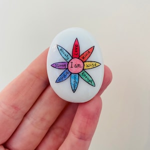虹、花、パーソナライズ、肯定的な肯定、親切、ギフト、幸運、記念品、石、贈り物、プレゼント、親友、小石、子供、