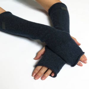 Cashmere merino wool arm warmers with thumb hole, cashmere fingerless glove woman man black, hand warmer for all seasons, joga walking image 6