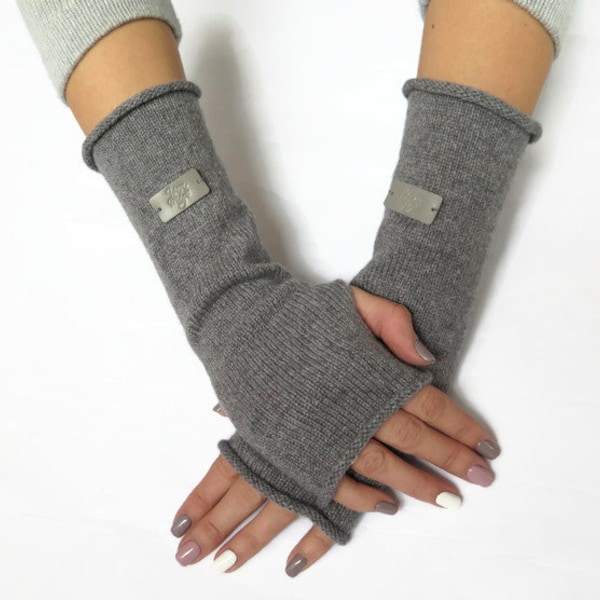 Graue Kaschmir Armstulpen, Halbfinger Handschuhe aus Merinowolle, gestrickte fingerlose Handschuhe, Damen Handschuhe, Weihnachtsgeschenkidee, Strickhandschuhe