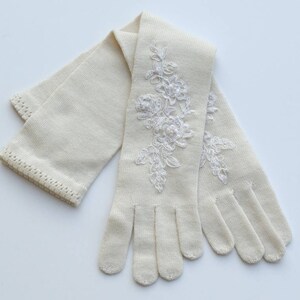 Luxury Christmas gift, Winter, Milk white,Merino/Cashmere wool gloves with pearls and lace, Embroidered Gloves,luxury wedding. image 2