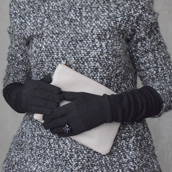 Knit long gloves,Gift for her, 100% Merino wool,Gift for Wife, Beaded long gloves,Luxurious embellished gloves, women's gloves,black gloves