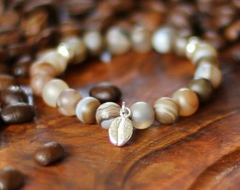 gift for coffee lover, bracelet of beige agate with silver coffee bean, elastic bracelet unisex