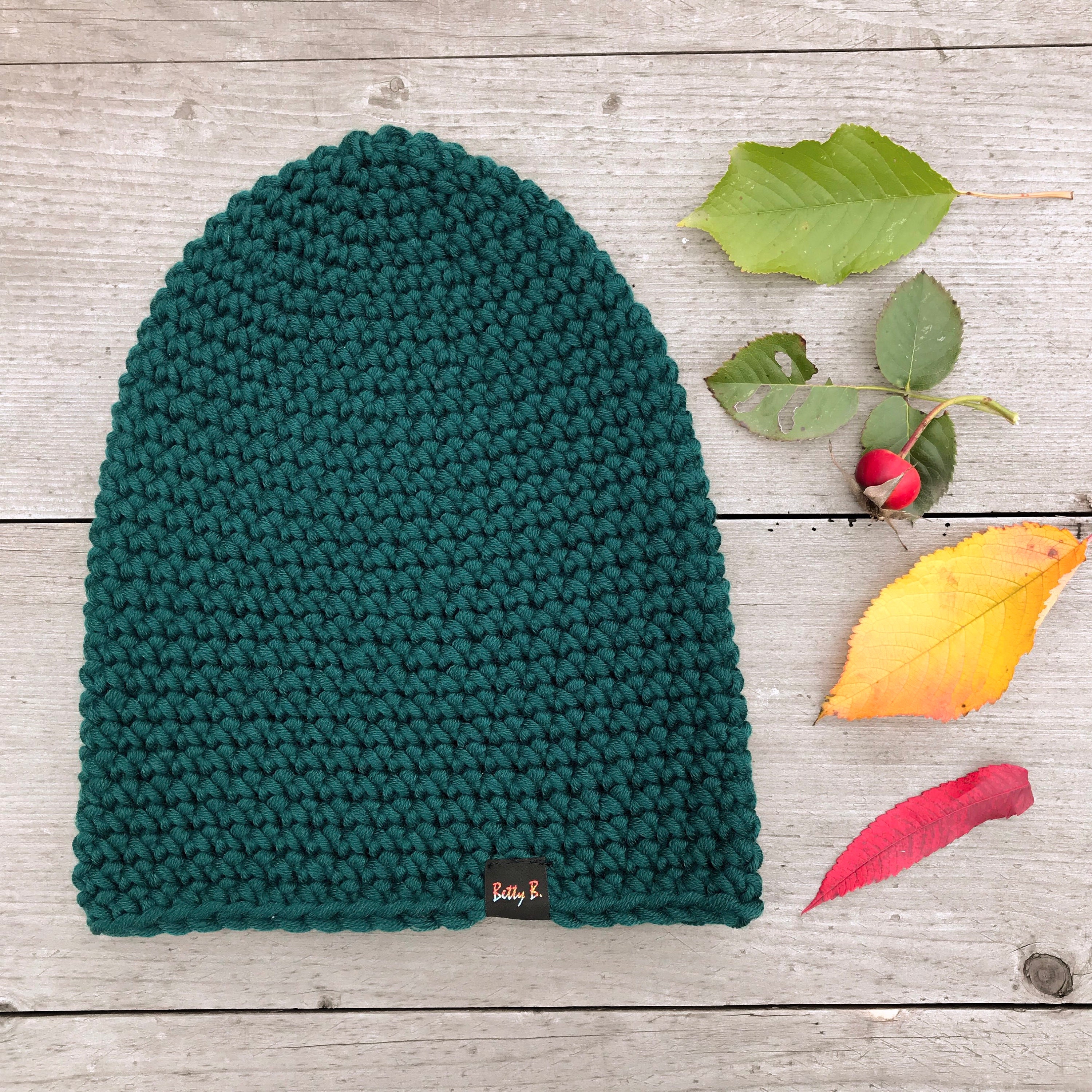 merino wool beanie bottle green, wool winter beanie, green crochet beanie for hiking or skiing, dark green mens beanie, womens beanie