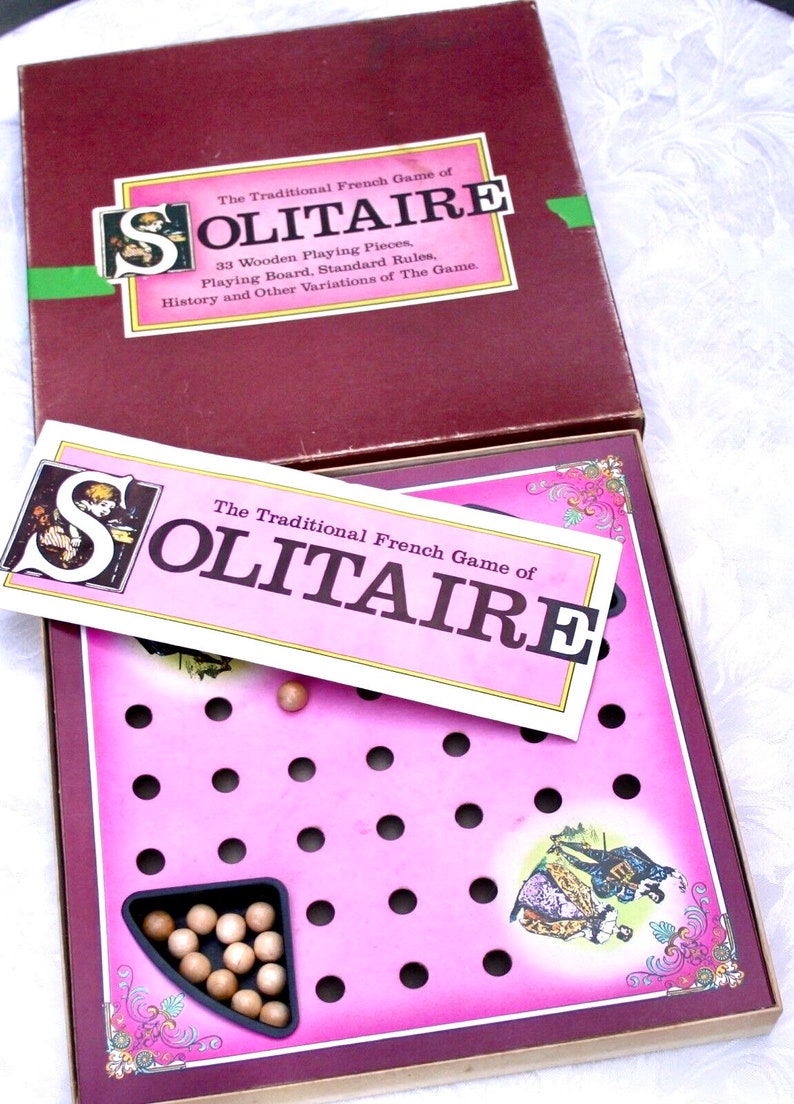 Rare and Exclusive the TRADITIONAL FRENCH Game of SOLITAIRE 1970'S Vgc