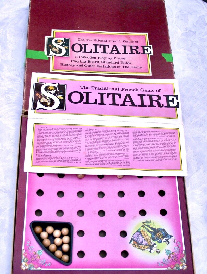 Rare and Exclusive the TRADITIONAL FRENCH Game of SOLITAIRE 1970'S Vgc