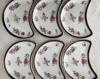 Vintage Ringtons Quarter Willow Pattern Snack Dishes and Wooden