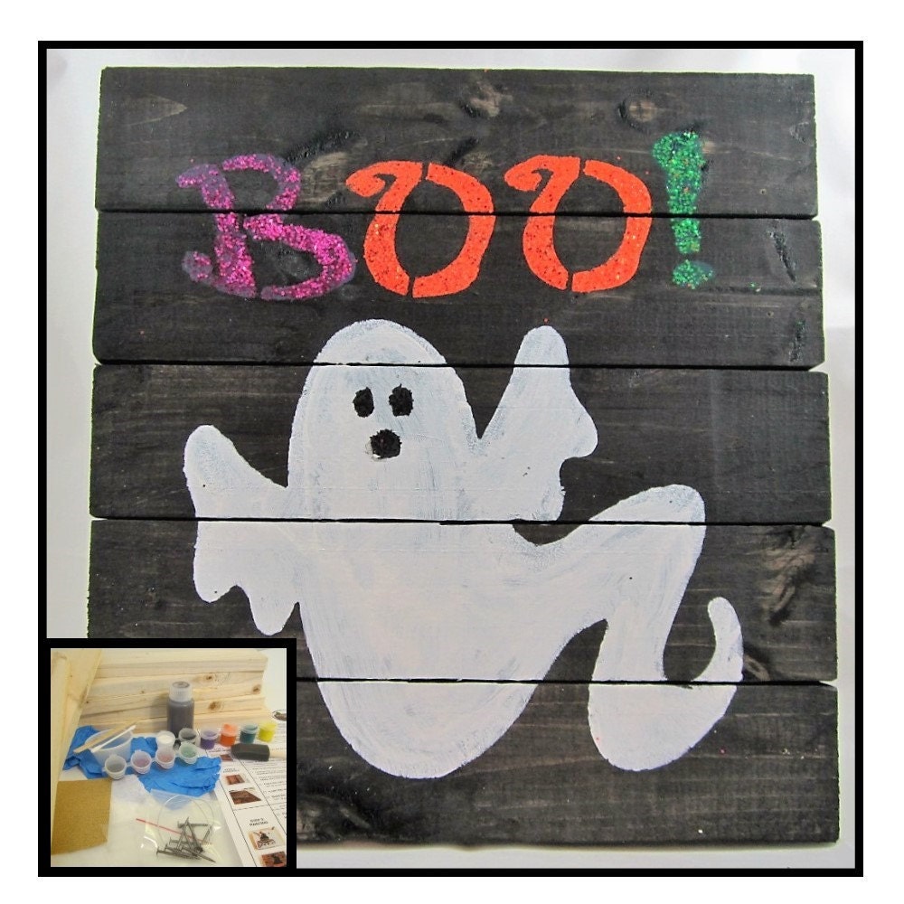 Halloween Craft Kit - DiY Board Sign - BOO - FREE SHIPPING