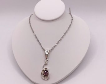 Handmade Sterling Silver Oval Garnet with Chain Pendant Necklace