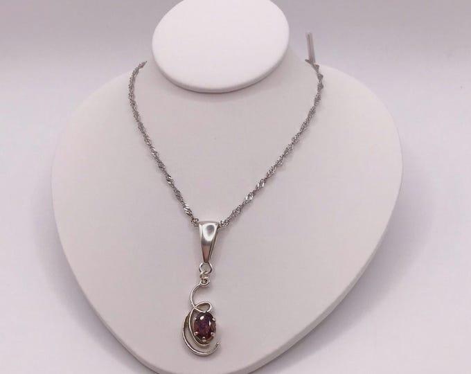 Handmade Sterling Silver Oval Garnet with Chain Pendant Necklace