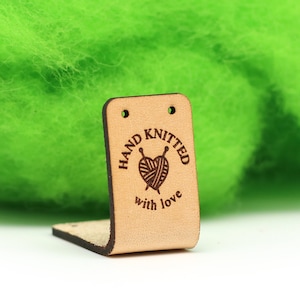 Etichette pieghevoli cuoio - hand knitted with love - O3 - Personalizzabili Genuine italian crochet leather labels sewing labels