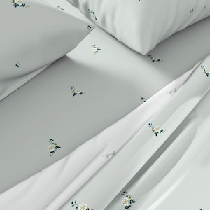 Sweet Simplicity 100% Cotton Sateen Sheet Set - Vintage Floral - Soft Blue - Cottagecore/Grandmillenial/Boho/Farmhouse - Twin/Queen/King