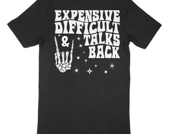T-shirt cher, difficile et pourparlers dans le dos