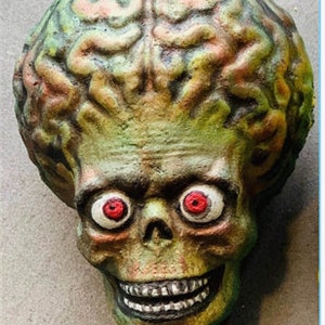 MOLD - Creepy Alien Brain Plastic Bath Bomb Mold