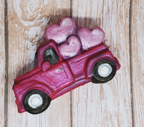 Truck of Hearts Bath Bomb Truck of Hearts Bath Bomb