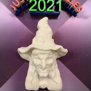 MOLD - Come Here My Pretty Witch Plastic Bath Bomb Mold