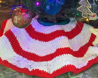 Christmas Tree Skirt Crochet Pattern - Beginner Friendly - PDF