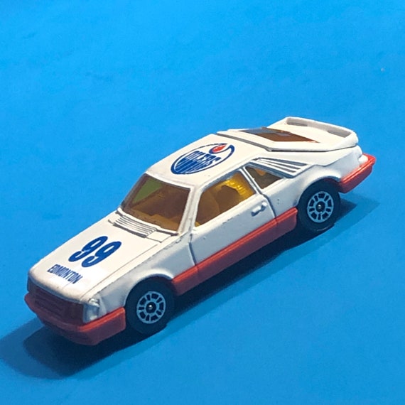 dinky car
