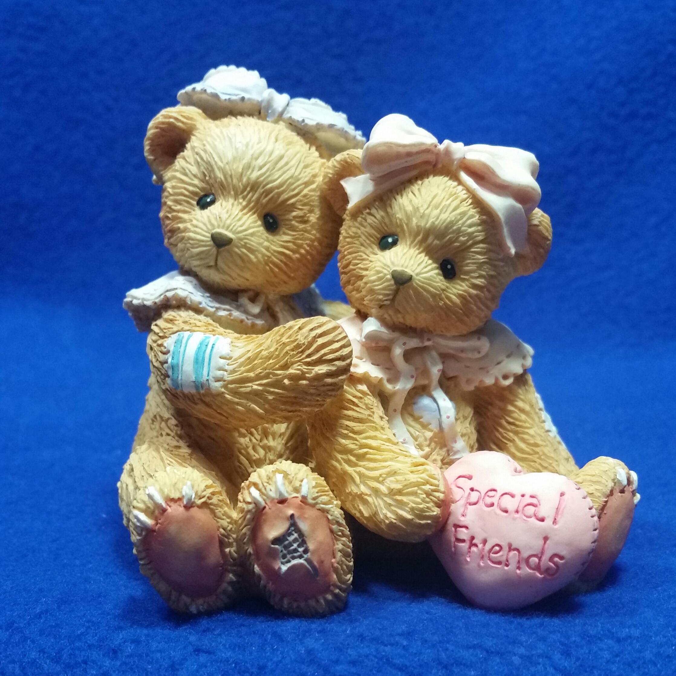 Cherished Teddies Figurine: Elizabeth & Ashley, Valentine Series