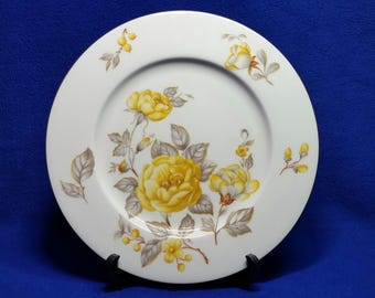 Vintage Yellow Roses Dinner Plate / Mayfair Collection / Castleton China / Philip Costigan / Made in USA