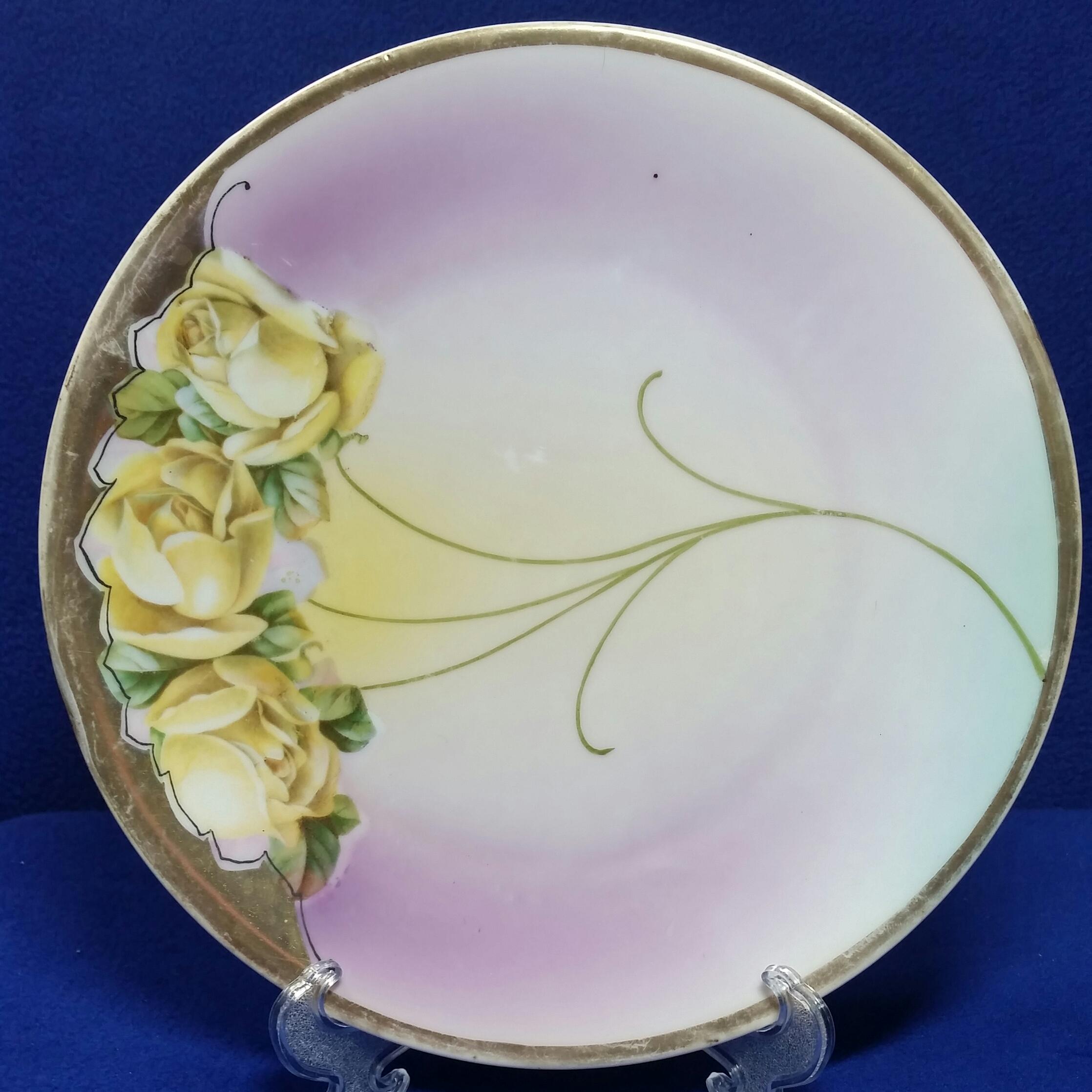 ♦染付 色絵磁器 金彩 染付 花鳥 桜川流水文様 梅瓶壺 明治時代初期 骨董品 色絵人物牡丹文大壺 | 古伊万里様式 | 収蔵品詳細 | 作品を知る