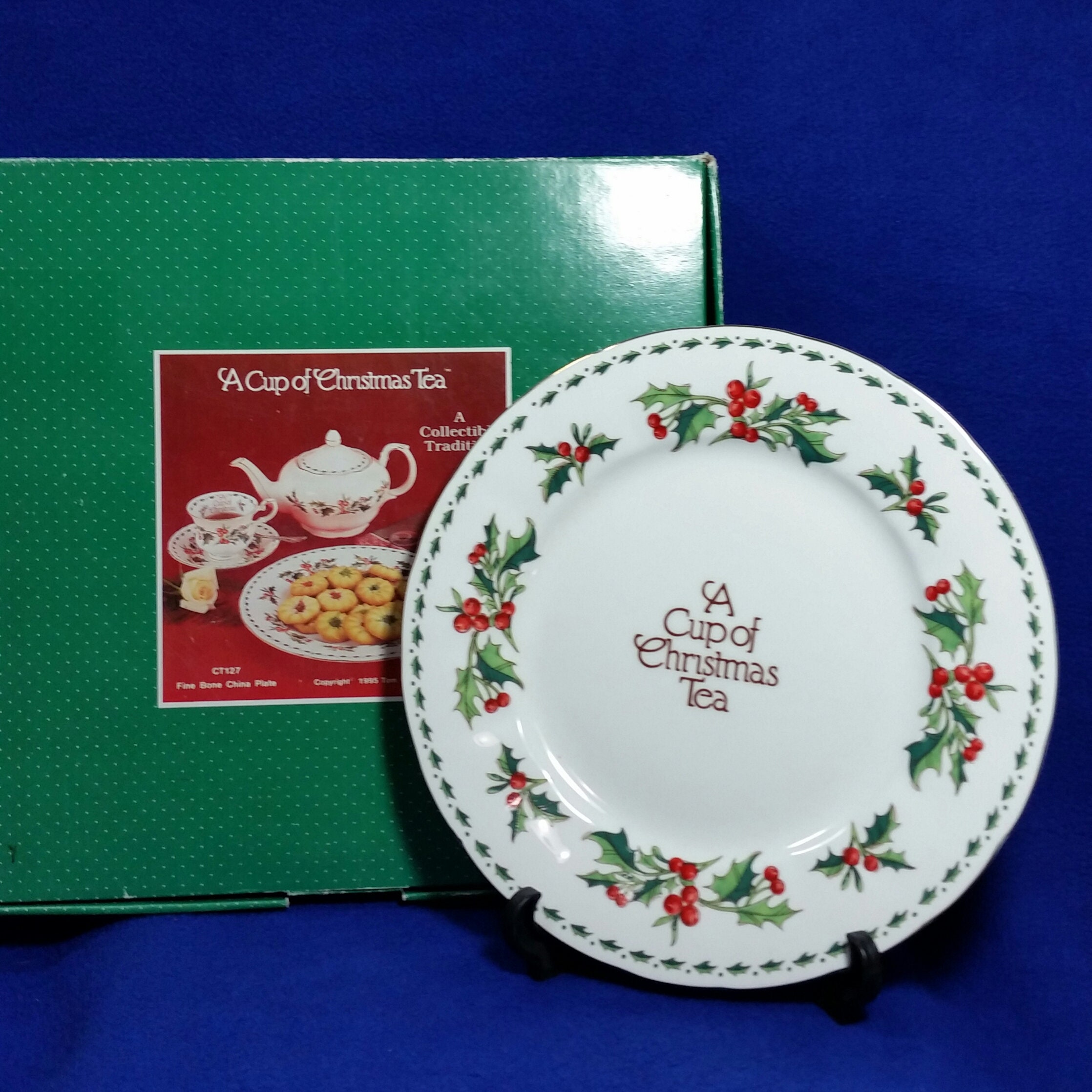 A Cup of Christmas Tea Cookie Plate / CT127 / Walman House / Etsy