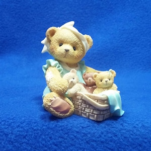 Cherished Teddies Tanna &quot;When Your Hands Are Full, There&#39;s Still Room In Your Heart&quot; Figurine / Enesco 476595 / Pre-Owned / No Box