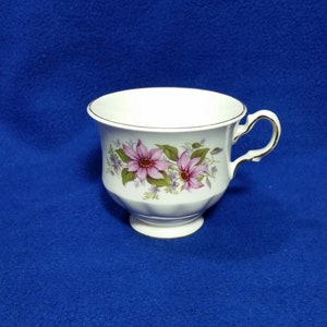 Vintage Queen Anne Purple Floral Teacup / English Bone China Teacup / Vintage Queen Anne / Teacup with Purple Flowers /