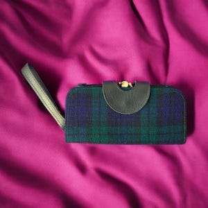 Vintage 1970’s Tartan Purse/Wallet with Wrist Strap