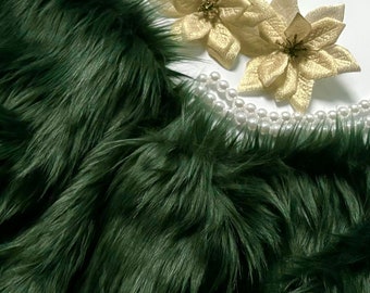 Bianna HUNTER GREEN Long Pile Faux Fur Fabric, Solid color, Material for crafts, Squares for Crafts, Fursuit