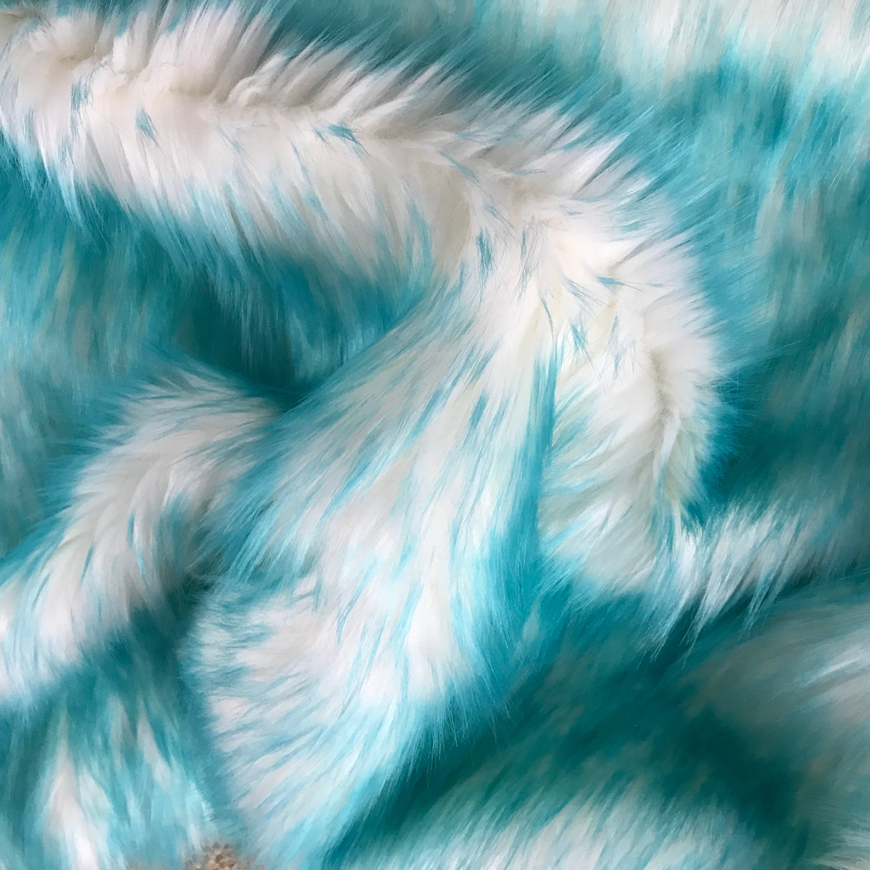 Faux Fur for Crafts 10 x 20Inch Fake Fur Christmas Fuzzy Fabric Squares  Shaggy Fluffy Fur Fabric Sewing Fur Cuts for DIY Craft Hobby Halloween  Winter